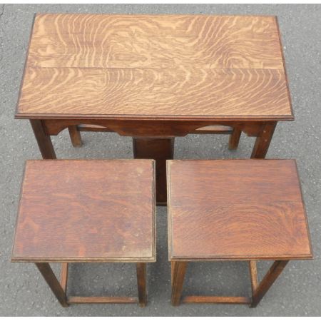 Antike englische Art Deco Beistelltische Eiche ca 1920