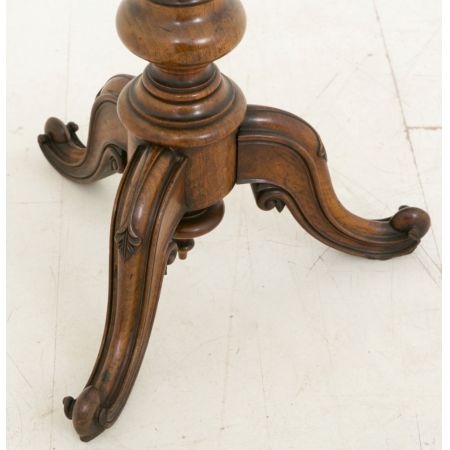 Viktorianischer Nussbaum Beistelltisch antik englisch ca 1860