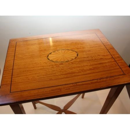 Regency Satinholz Beistelltisch original antik ca 1820