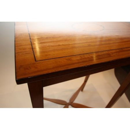 Regency Satinholz Beistelltisch original antik ca 1820