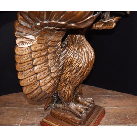 Chinesischer Antiker lackierter Adler Beistelltisch ca. 19. JH.