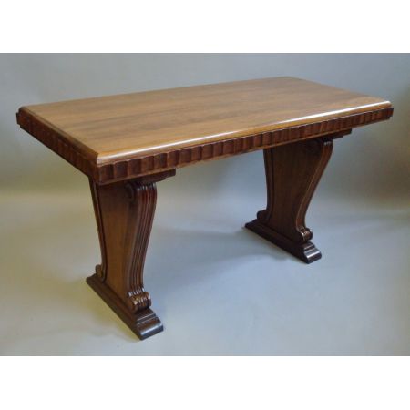 Antiker französischer Art Deco Nussbaum Esstisch ca 1920