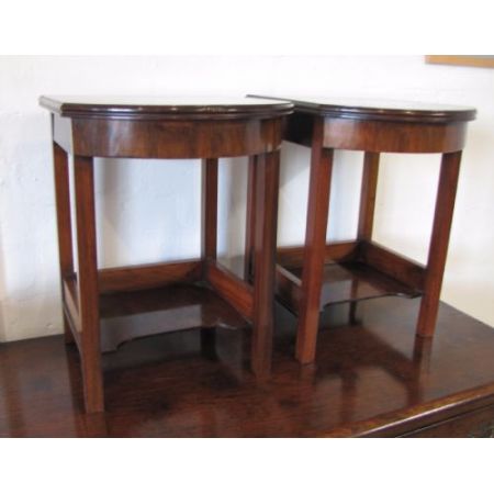 Antike Art Deco Beistelltische Nussbaum britisch ca 1930