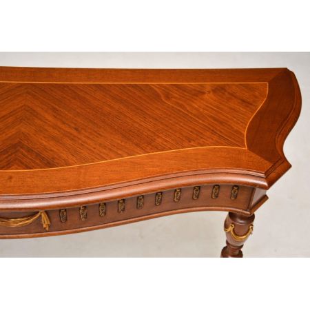 Antiker französischer Nussbaum Konsolentisch Kingwood Beistelltisch ca 1930