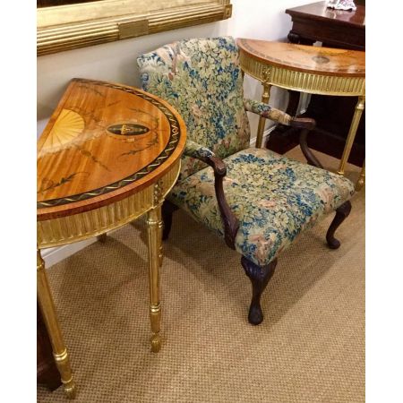 Antike englische Satinholz Konsolentische Beistelltische vergoldet ca 1920