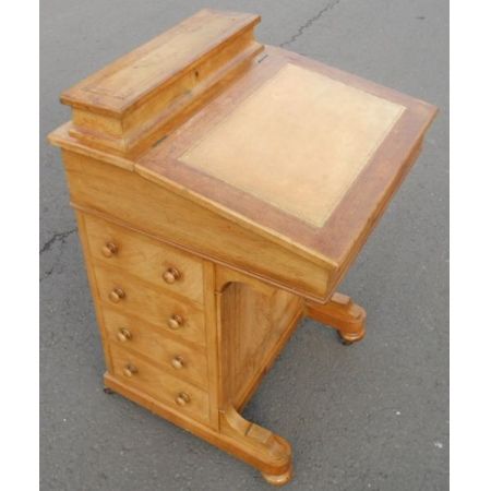 Englischer Antiker Nussbaum Davenport viktorianisch ca. 1880