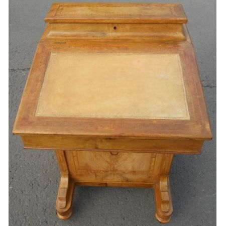 Englischer Antiker Nussbaum Davenport viktorianisch ca. 1880