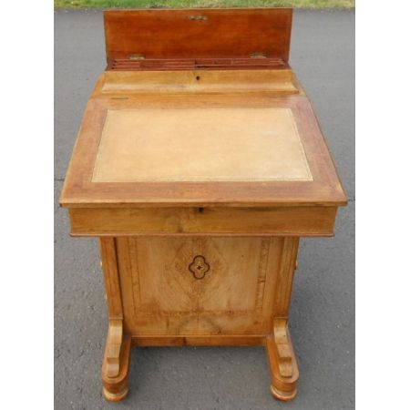 Englischer Antiker Nussbaum Davenport viktorianisch ca. 1880