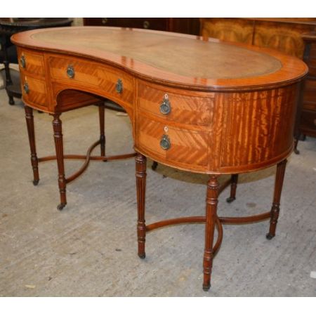 Antiker englischer Damenschreibtisch Mahagoni Satinholz ca 1900