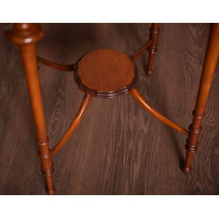 Edwardianischer englischer Nussbaum Beistelltisch antik ca 1890