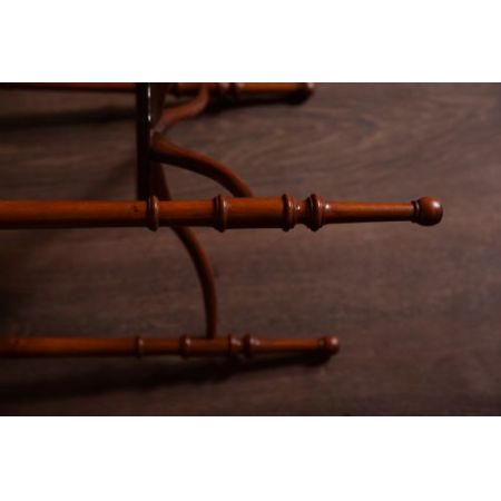 Edwardianischer englischer Nussbaum Beistelltisch antik ca 1890