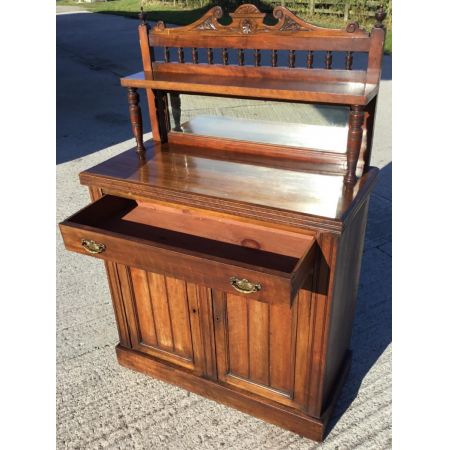 Viktorianisches antikes Nussbaum Sideboard englisch ca 1850