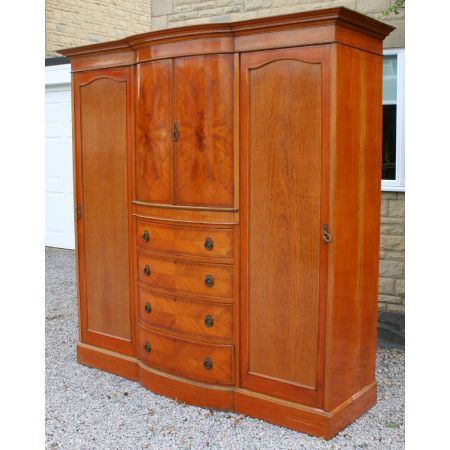 Edwardianischer englischer Massivholz Kleiderschrank antik ca 1890