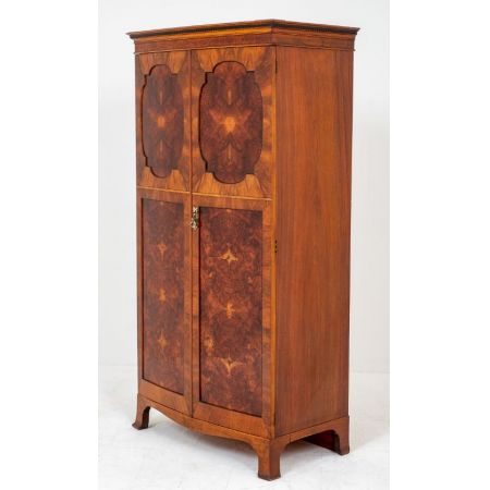 Antiker englischer Nussbaum Kleiderschrank ca 1900