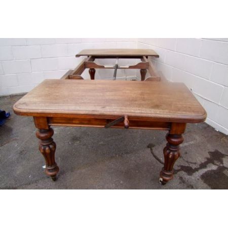 Antiker Englischer Mahagoni ausziehbarer Esstisch ca. 19. Jh.