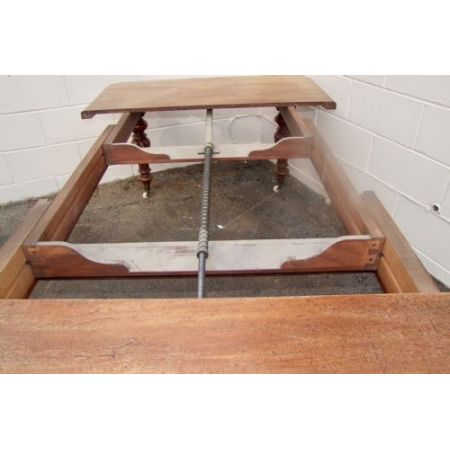 Antiker Englischer Mahagoni ausziehbarer Esstisch ca. 19. Jh.