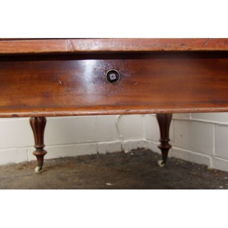 Antiker Englischer Mahagoni ausziehbarer Esstisch ca. 19. Jh.