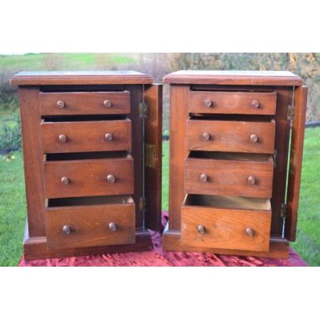 Viktorianische Mahagoni Nachttische antik Kommoden englisch ca 1850