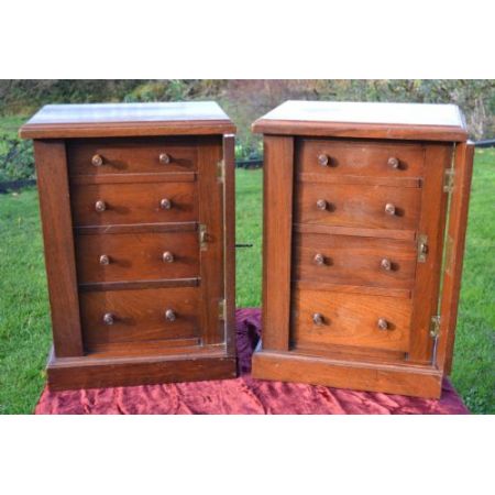 Viktorianische Mahagoni Nachttische antik Kommoden englisch ca 1850