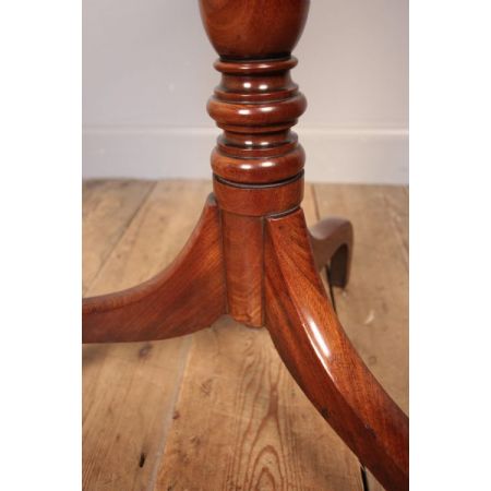 Antiker englischer Mahagoni Beistelltisch ca 1840