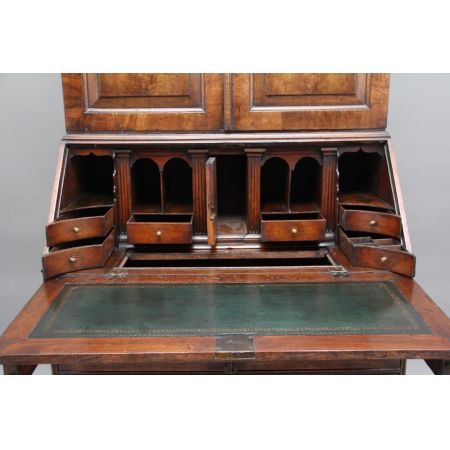 Antiker Aufsatzsekretär Nussbaum Bureau Bookcase englisch ca 1920