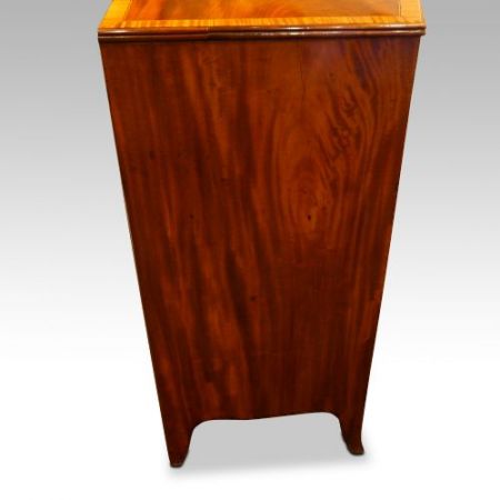 Georgianische englische Bowfront Kommode Massivholz antik ca 1820