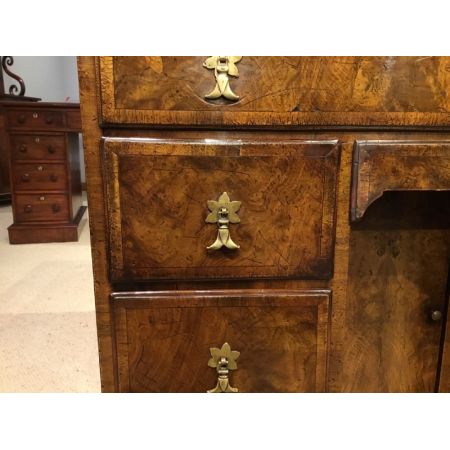 Antiker Nussbaum Schreibtisch original britisch ca 1900