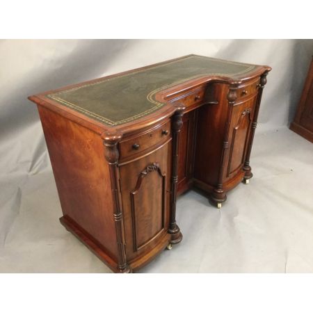 Viktorianischer antiker Mahagoni Schreibtisch englisch ca 1850
