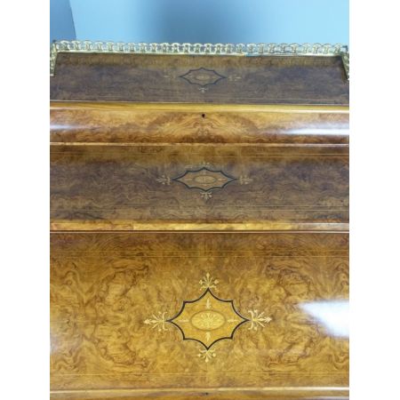 Antiker viktorianischer Nussbaum Davenport Schreibtisch ca 1850