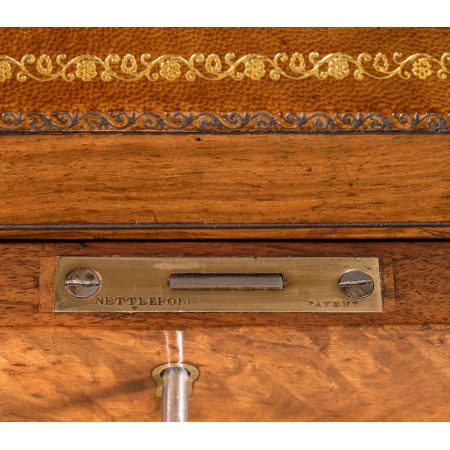 Viktorianischer antiker Davenport Schreibtisch Nussbaum ca 1850