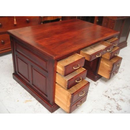 Antiker englischer Mahagoni Schreibtisch ca 1920