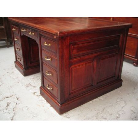 Antiker englischer Mahagoni Schreibtisch ca 1920