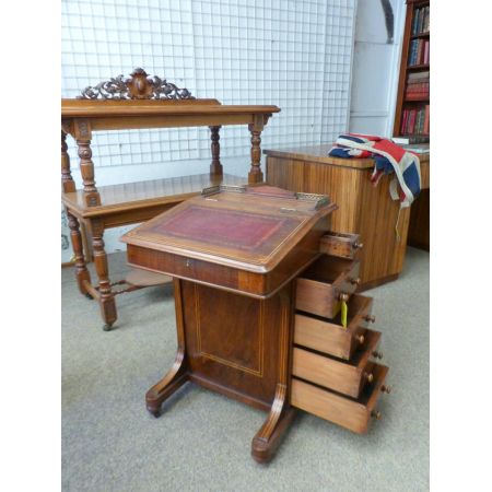 Viktorianischer britischer Davenport Schreibtisch Nussbaum antik ca 1850