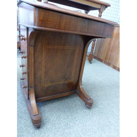 Viktorianischer britischer Davenport Schreibtisch Nussbaum antik ca 1850