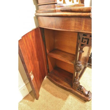 Antiker Englischer Grat Nussbaum Davenport ca. 19. Jh.