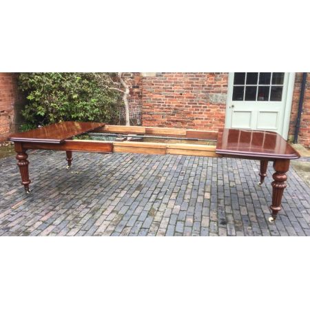 Viktorianischer Esstisch Mahagoni antik ca 1860