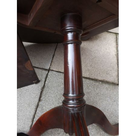 Georgianischer englischer Mahagoni Esstisch antik ca 1790