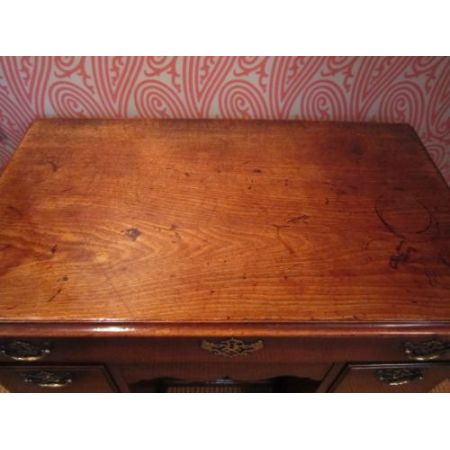 Georgianischer britischer Mahagoni Schreibtisch original antik 1750