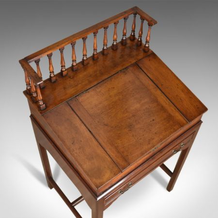 Antiker viktorianischer Mahagoni Schreibtisch britisch ca 1870