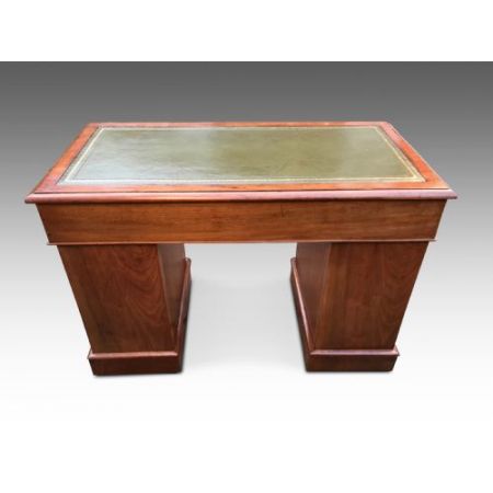 Antiker viktorianischer Nussbaum Schreibtisch britisch ca 1880