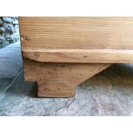 Antiker englischer Kiefern Kleiderschrank Weichholz 1920