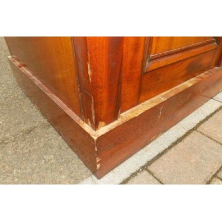 Viktorianischer Mahagoni Kleiderschrank antik ca 1850