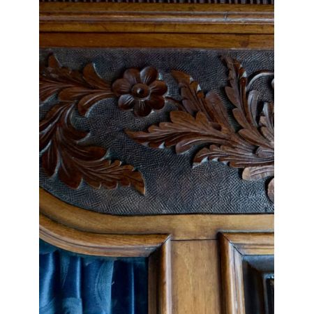 Edwardianischer antiker Kleiderschrank Nussbaum englisch circa 1903