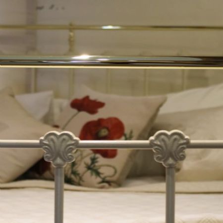 Viktorianisches Messing Gusseisen Bett englisch antik ca 1890