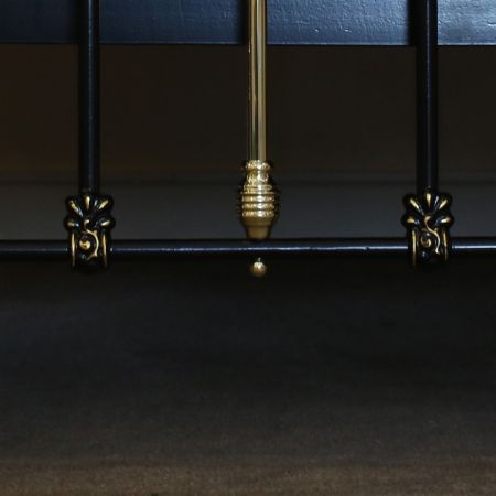 Antikes viktorianisches Messing Gusseisen Bett britisch ca 1890