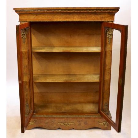 Viktorianische antike Nussbaum Vitrine englisch ca 1850