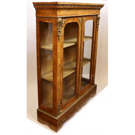 Viktorianische antike Nussbaum Vitrine englisch ca 1850