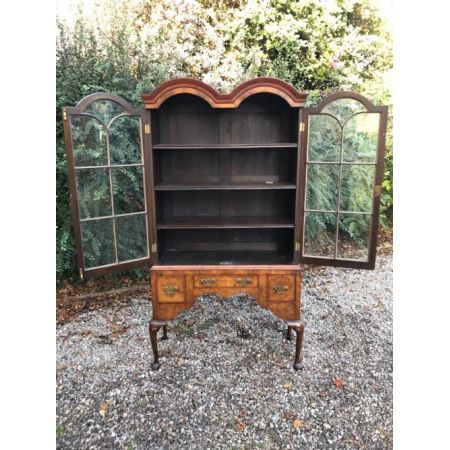 Georgianische antike Nussbaum Vitrine englisch ca 1910