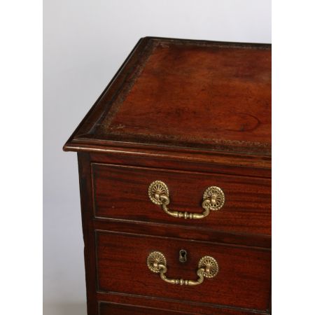 Georgianischer antiker Mahagoni Schreibtisch englisch ca 1750