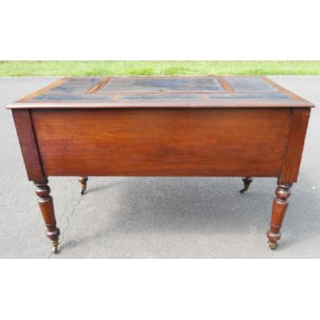 Viktorianischer britischer Mahagoni Schreibtisch antik ca 1840